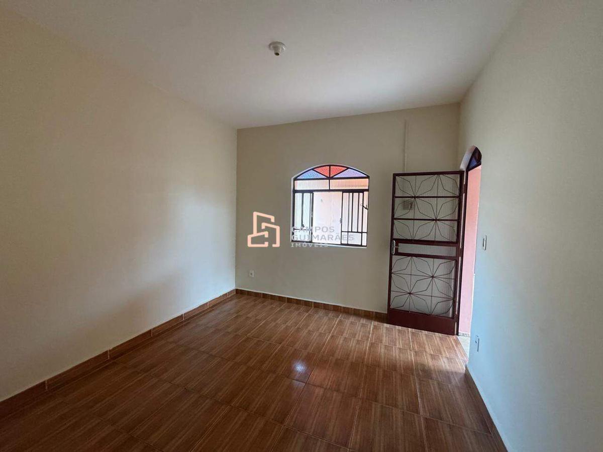 Casa, Brasília, 2 Quartos, 4 Vagas