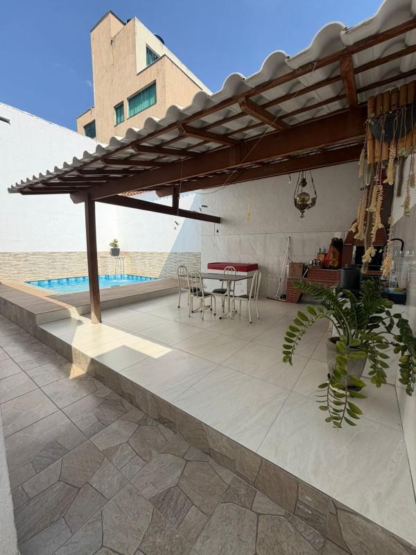 Casa, Liberdade, 3 Quartos, 4 Vagas, 1 Suíte