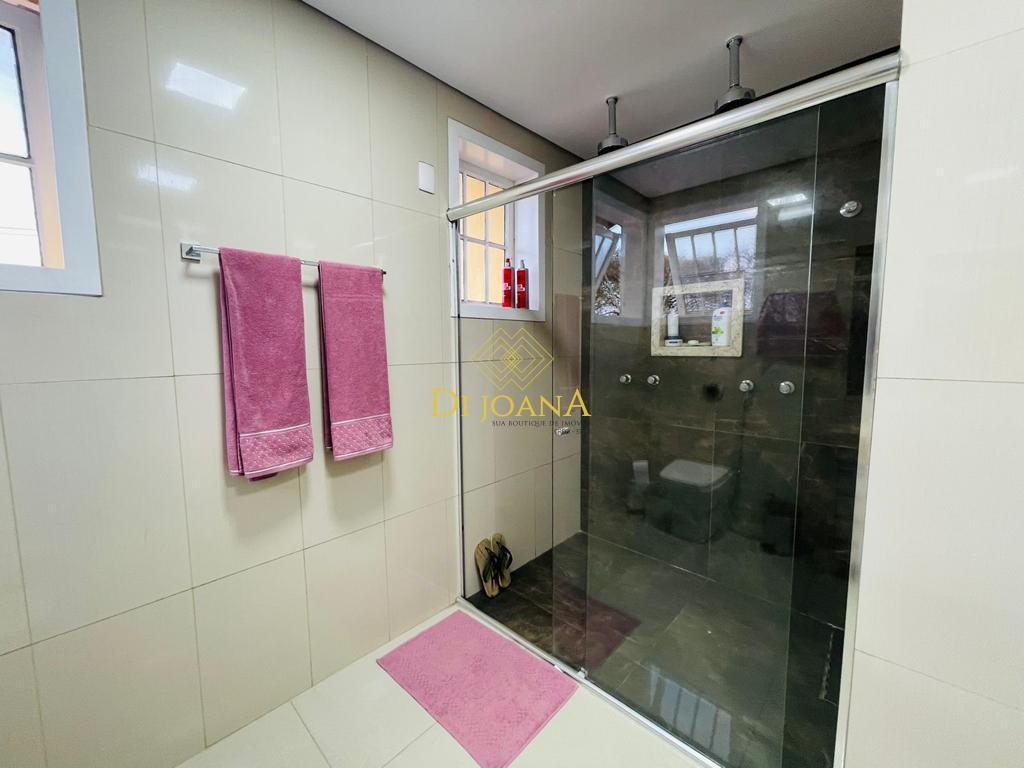 Casa, Espírito Santo, 3 Quartos, 4 Vagas, 1 Suíte