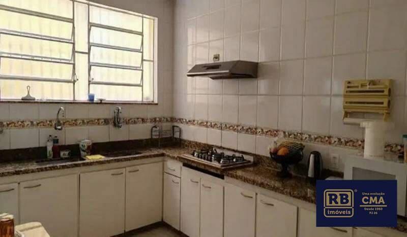 Casa, Luxemburgo, 5 Quartos, 4 Vagas, 2 Suítes