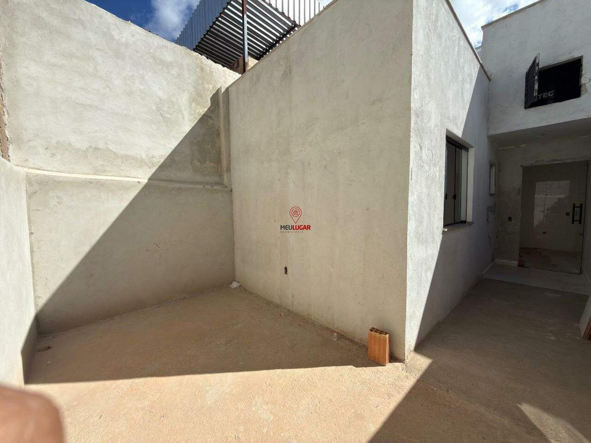 Casa, Novo Barreirinho, 2 Quartos, 2 Vagas