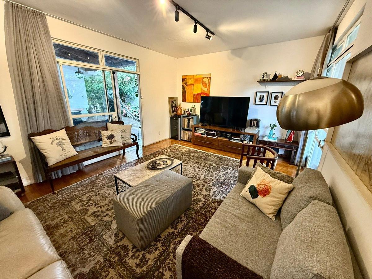 Casa, São Luiz (pampulha), 3 Quartos, 4 Vagas, 1 Suíte