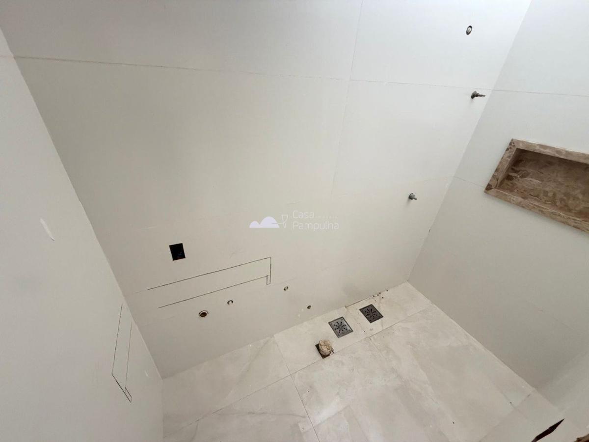 Casa, Santa Mônica, 3 Quartos, 4 Vagas, 1 Suíte