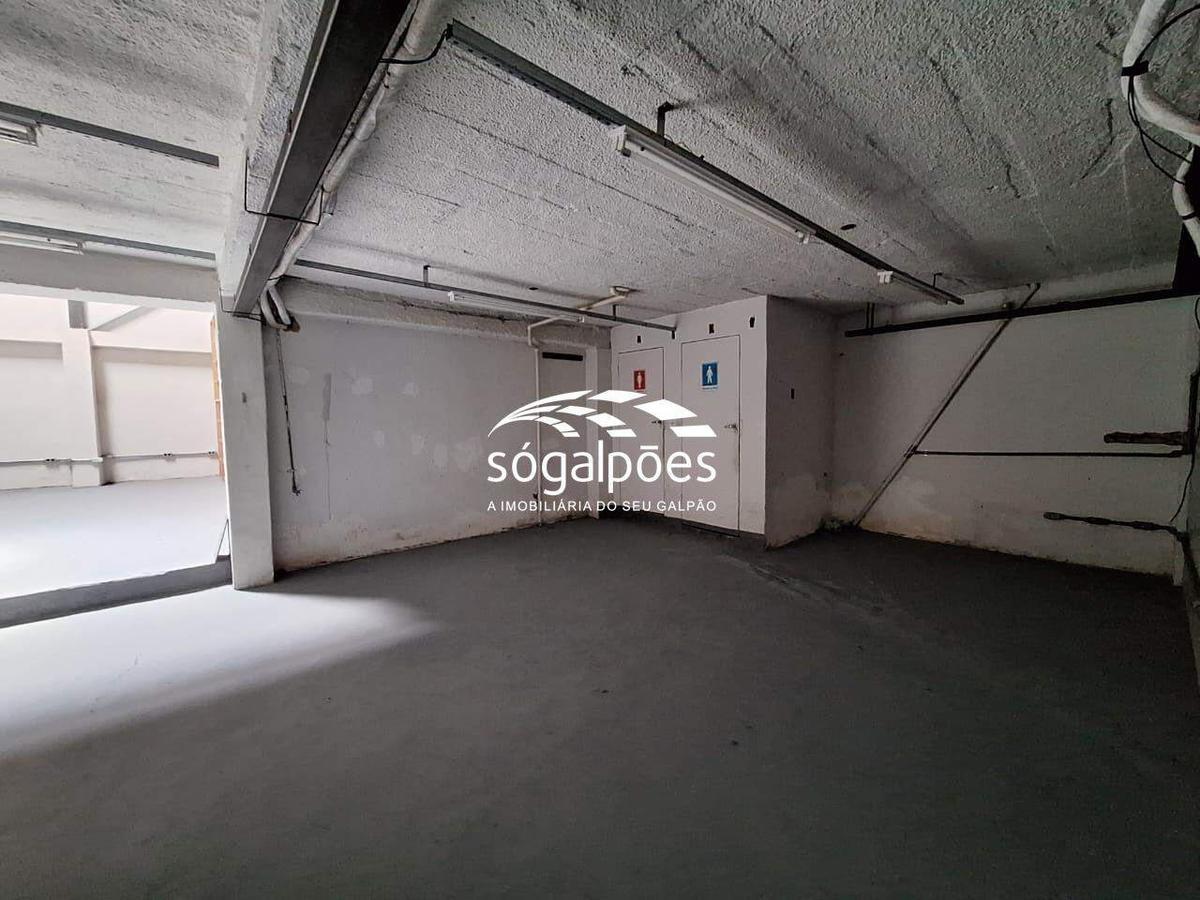 Galpão, Carlos Prates