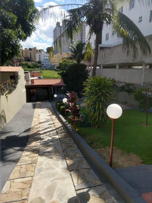 Casa, Cinquentenário, 2 Quartos, 8 Vagas