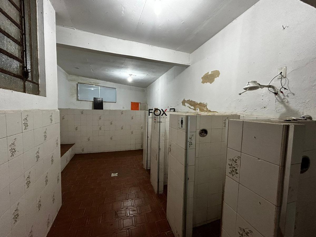 Prédio, Sagrada Família, 0 Quarto, 0 Vaga