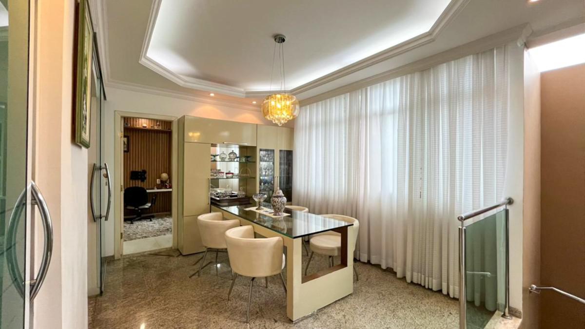 Casa, Planalto, 3 Quartos, 2 Vagas, 1 Suíte