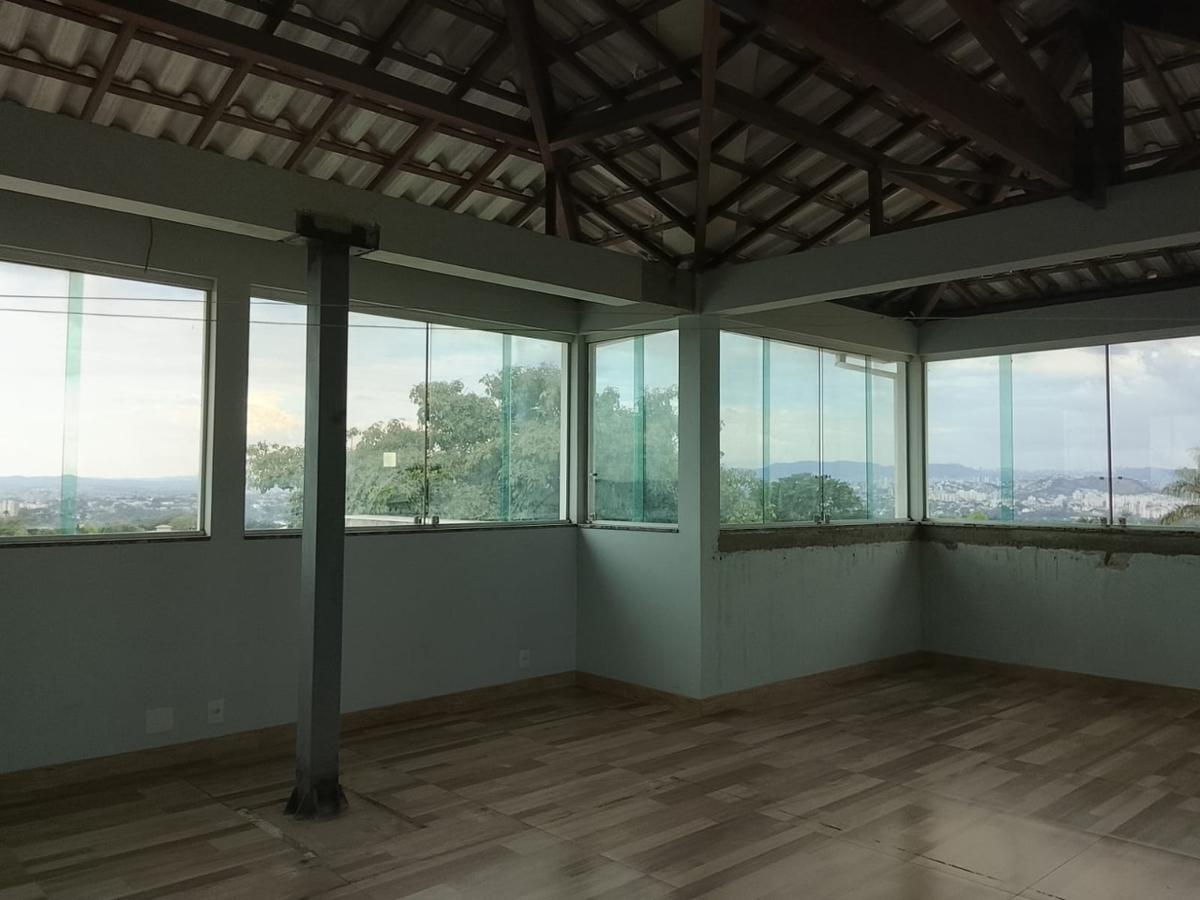 Casa, Trevo, 7 Quartos, 8 Vagas, 3 Suítes
