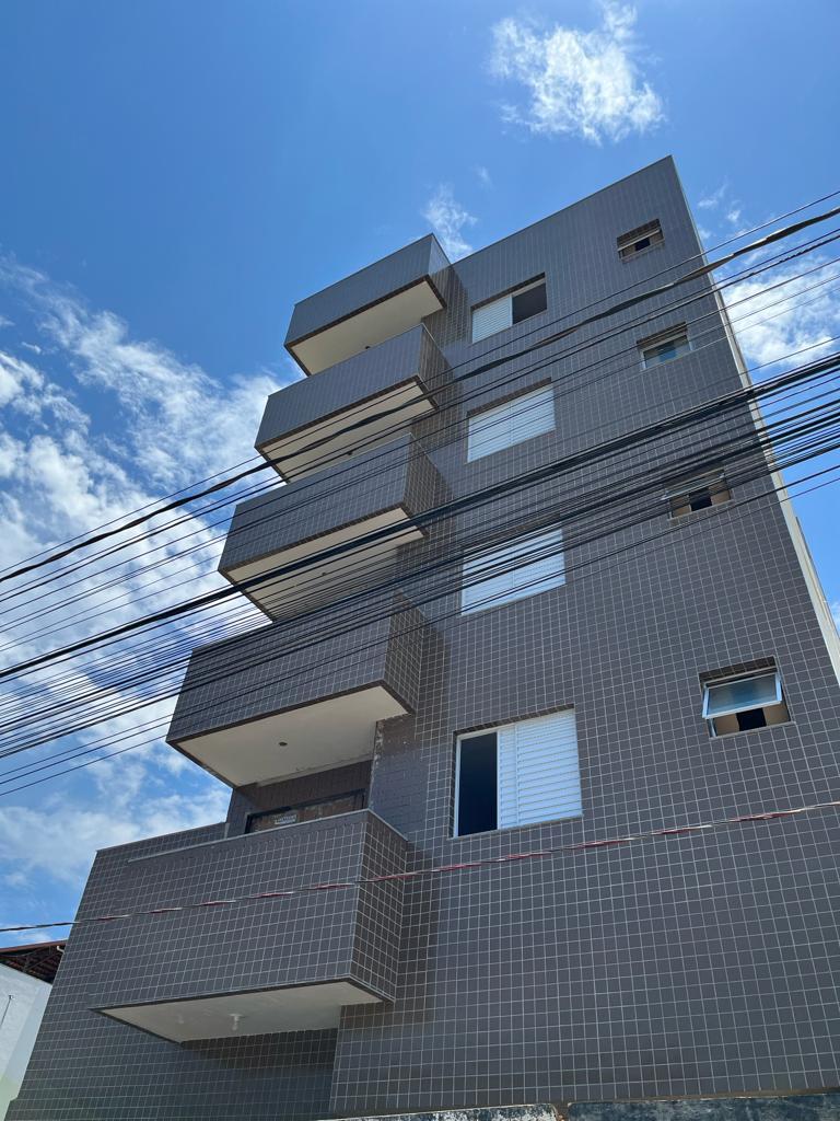 Apartamento, Europa, 2 Quartos, 1 Vaga, 1 Suíte