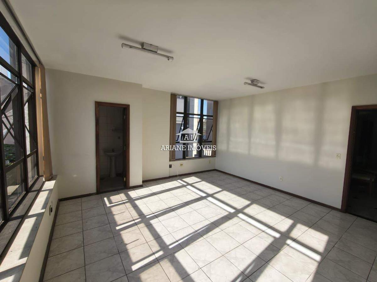 Sala, Centro, 0 Quarto, 0 Vaga