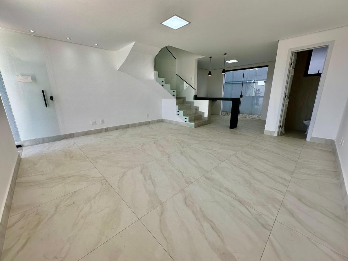 Casa, Planalto, 3 Quartos, 2 Vagas, 1 Suíte