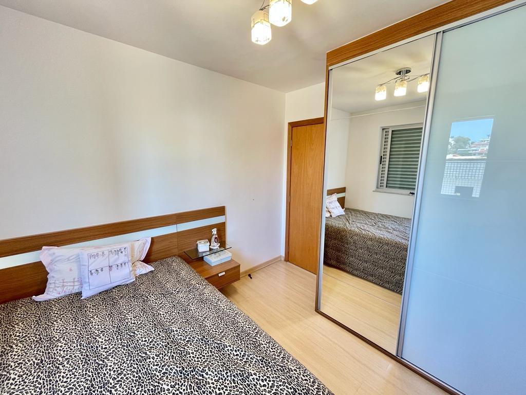 Cobertura, São José, 4 Quartos, 4 Vagas, 2 Suítes