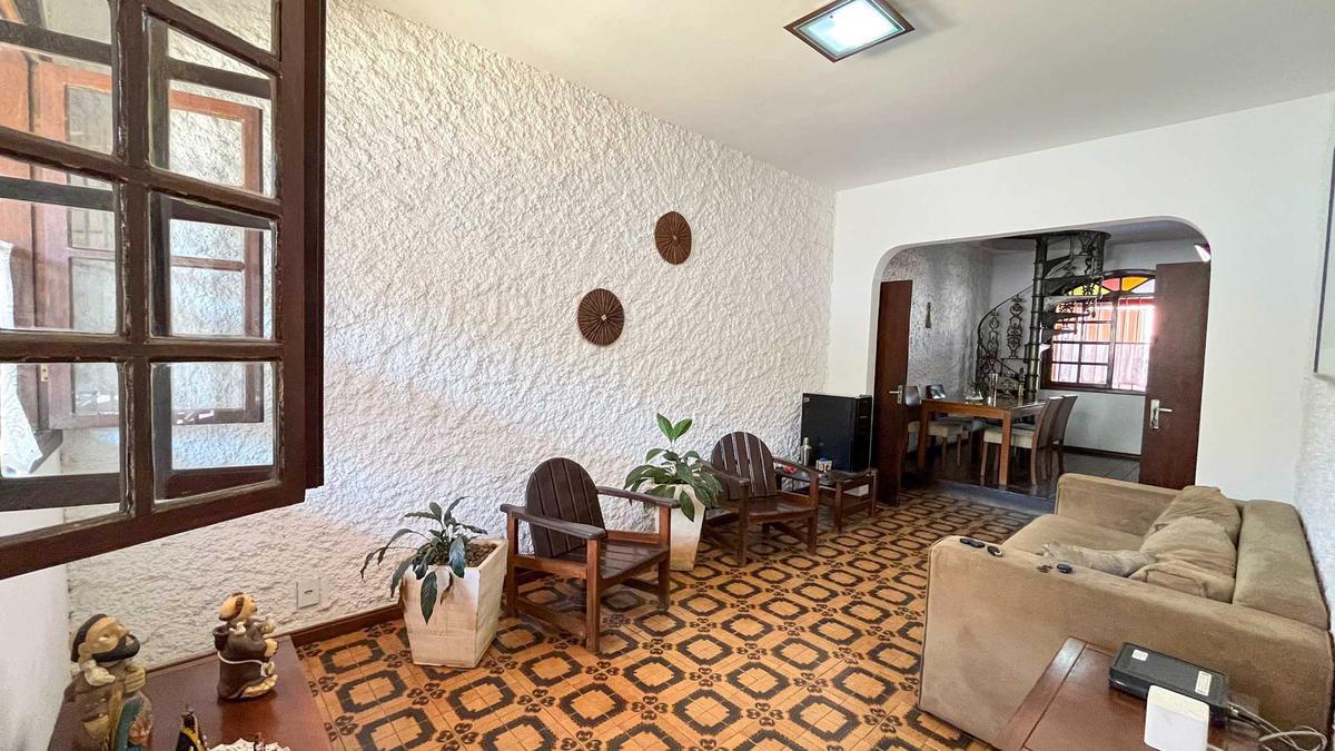 Casa, Ouro Preto, 4 Quartos, 3 Vagas, 1 Suíte