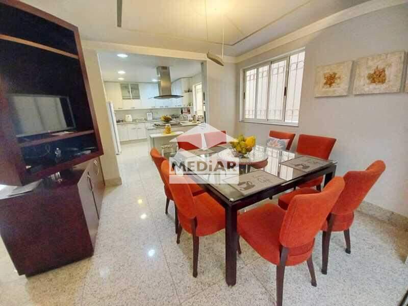 Casa, Comiteco, 5 Quartos, 4 Vagas, 5 Suítes