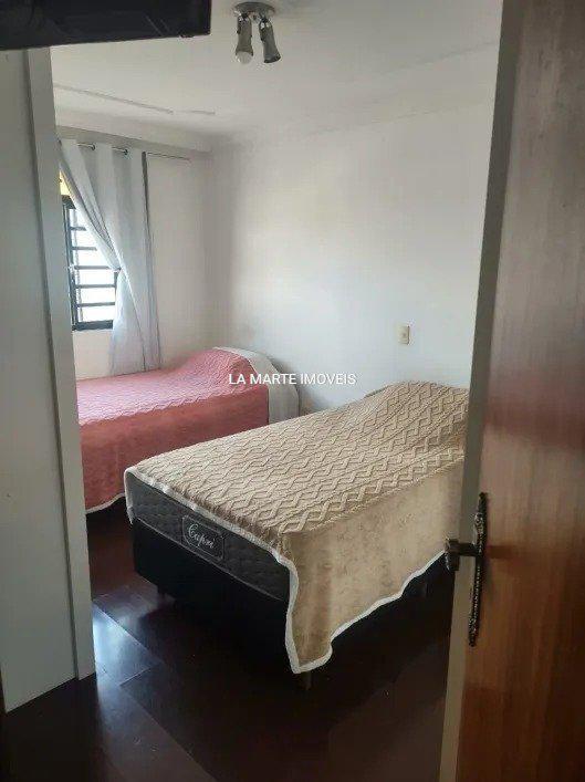 Casa, Barreiro, 3 Quartos, 4 Vagas, 1 Suíte