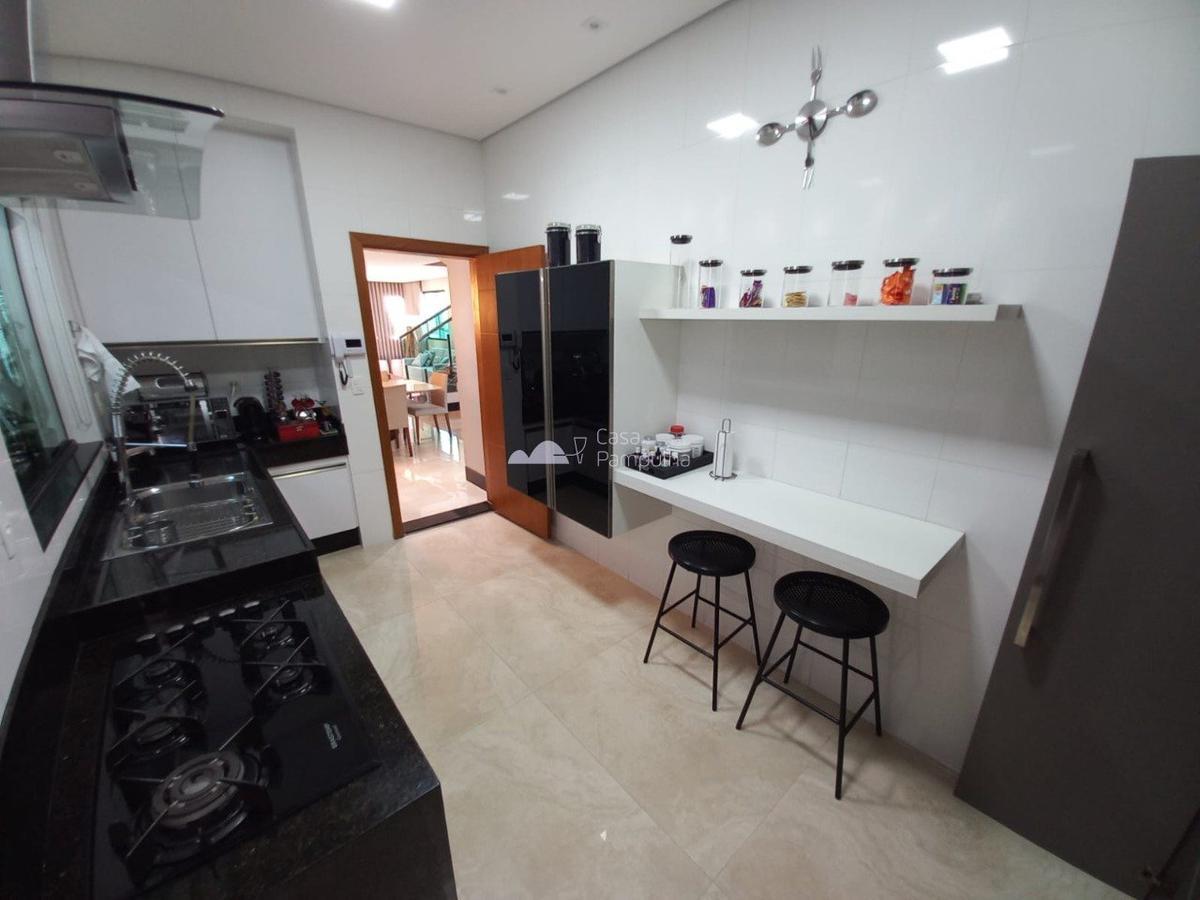 Casa, Santa Amélia, 3 Quartos, 6 Vagas, 2 Suítes