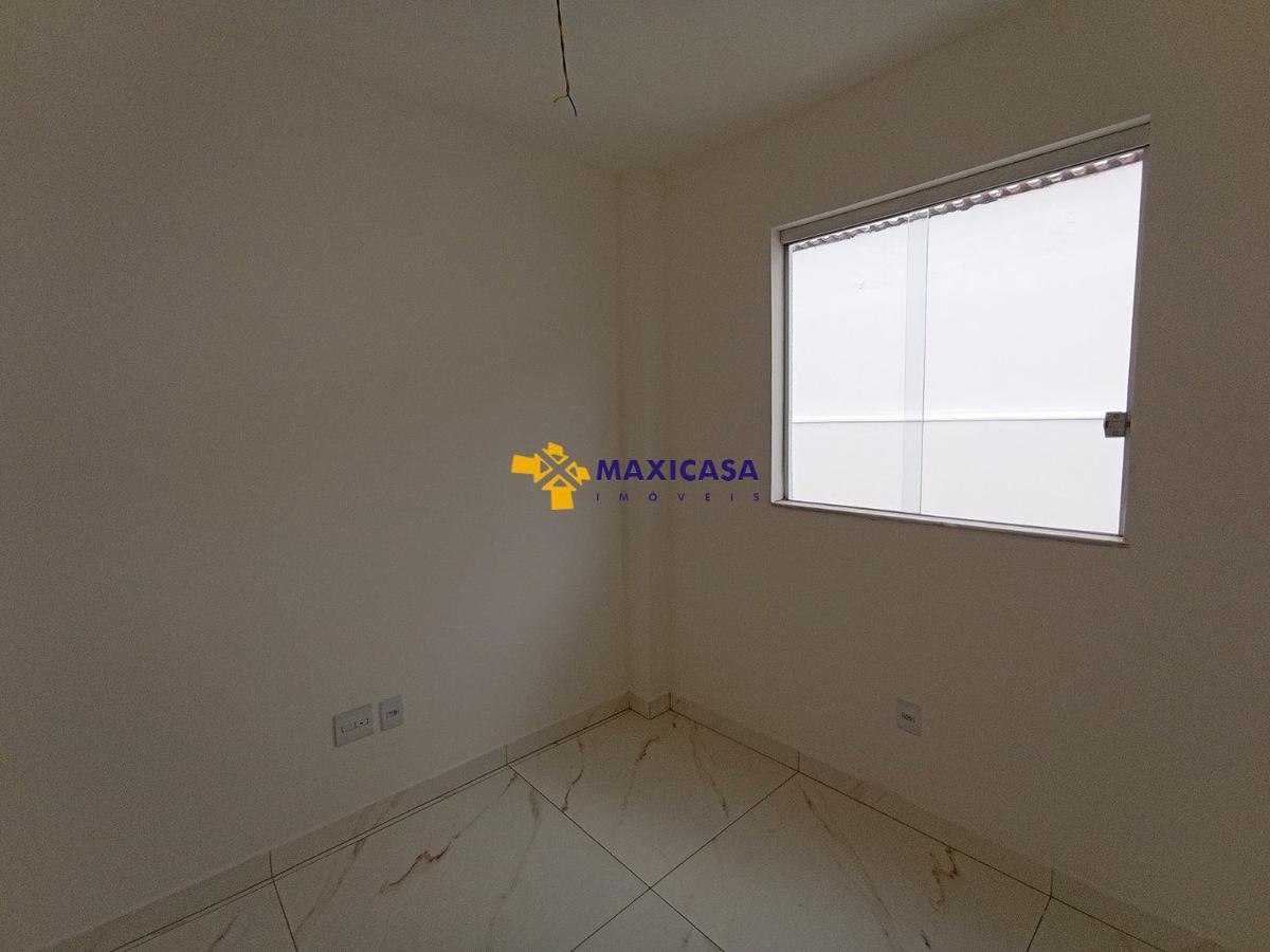 Casa, Santa Branca, 2 Quartos, 2 Vagas, 2 Suítes