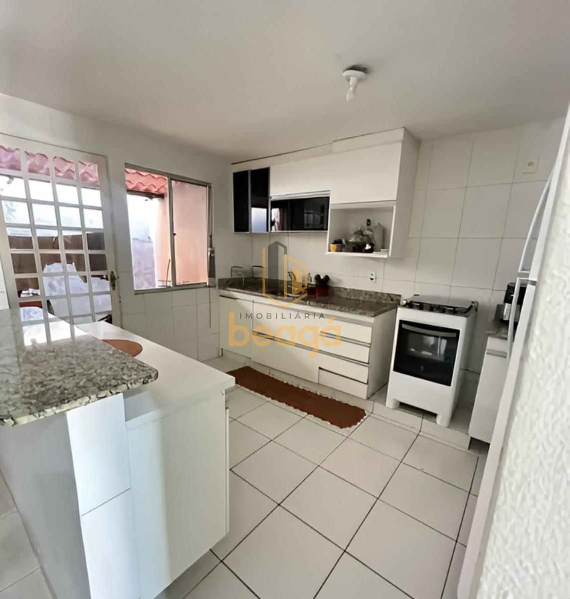 Casa, Coqueiros, 3 Quartos, 2 Vagas, 1 Suíte