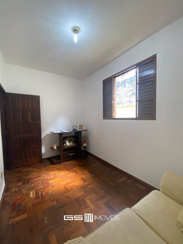 Casa, Santa Inês, 3 Quartos, 2 Vagas, 1 Suíte