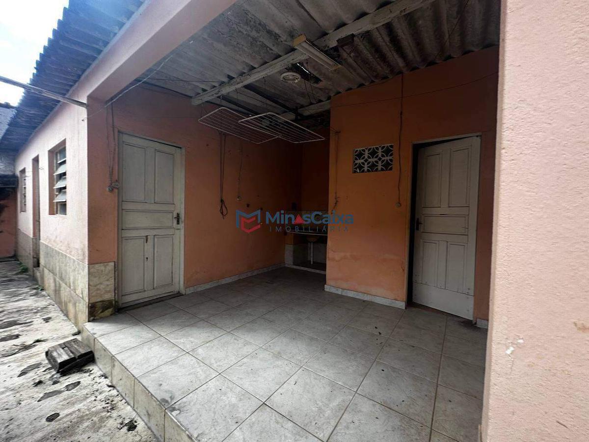 Casa, Bromélias, 4 Quartos, 2 Vagas, 1 Suíte