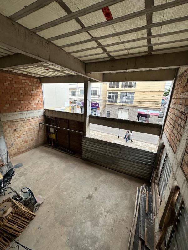 Andar, Centro, 0 Quarto, 0 Vaga