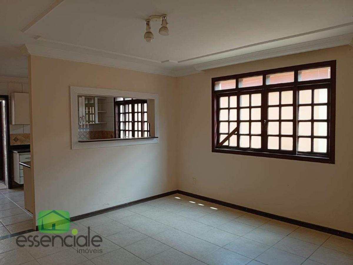 Casa, Três Barras, 3 Quartos, 2 Vagas, 1 Suíte