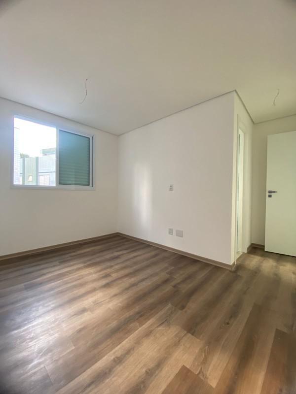 Cobertura, Minas Brasil, 2 Quartos, 2 Vagas, 1 Suíte