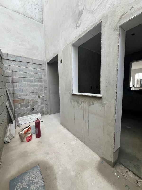 Casa, Novo Barreirinho, 2 Quartos, 1 Vaga, 1 Suíte