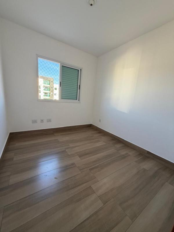 Apartamento, Tirol (barreiro), 3 Quartos, 2 Vagas, 1 Suíte