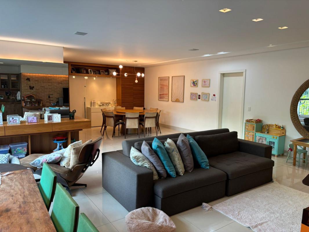 Apartamento, Santo Agostinho, 4 Quartos, 4 Vagas, 5 Suítes