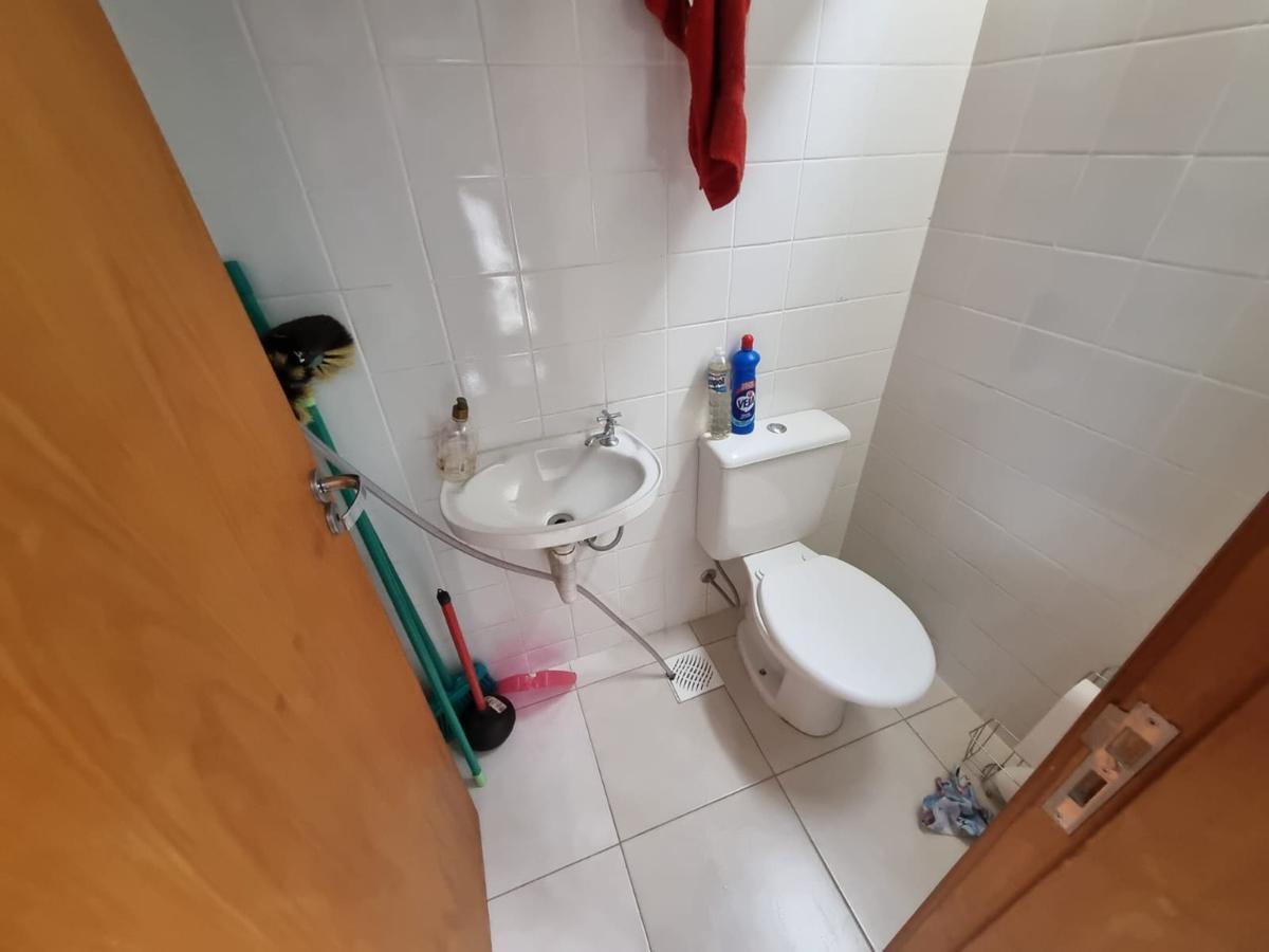 Sala, Estoril, 0 Quarto, 1 Vaga