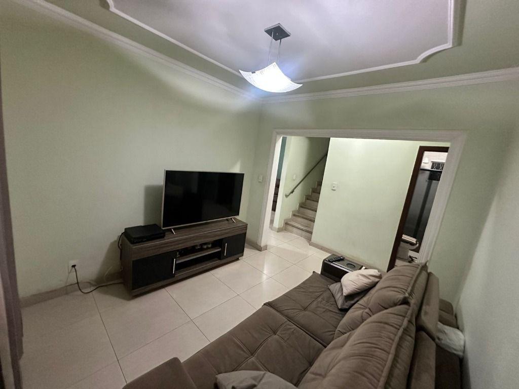 Casa, Nações Unidas, 5 Quartos, 2 Vagas, 1 Suíte