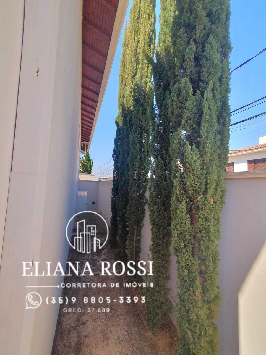 Casa, Campos Elíseos, 3 Quartos, 4 Vagas, 1 Suíte