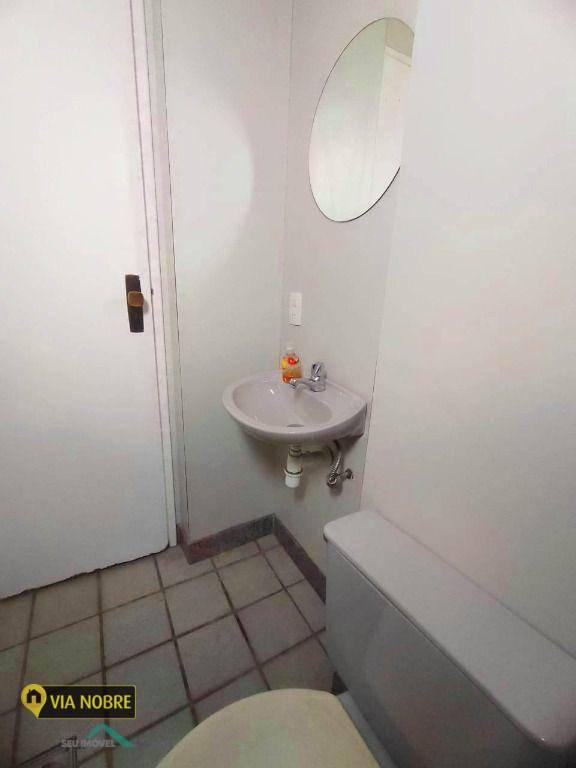 Sala, Santa Lúcia, 1 Vaga