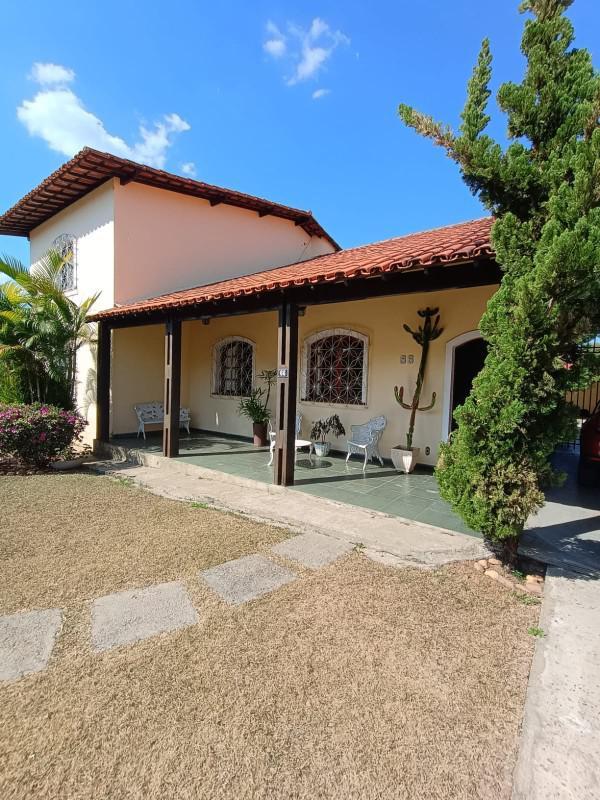Casa, Itapoã, 4 Quartos, 10 Vagas, 2 Suítes