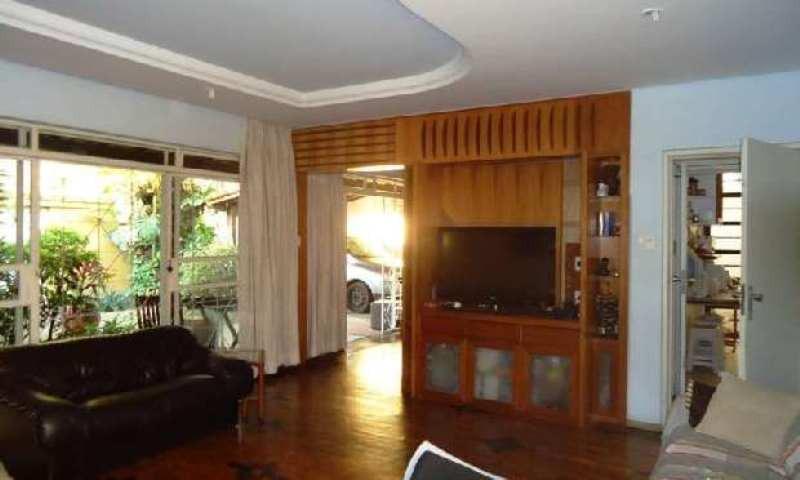 Casa, Sagrada Família, 3 Quartos, 2 Vagas, 1 Suíte
