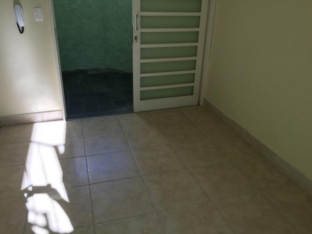 Apartamento, Floresta, 2 Quartos, 0 Vaga