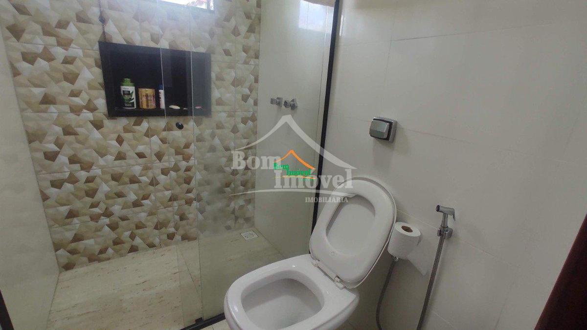 Casa, Centro, 2 Quartos, 2 Vagas, 1 Suíte