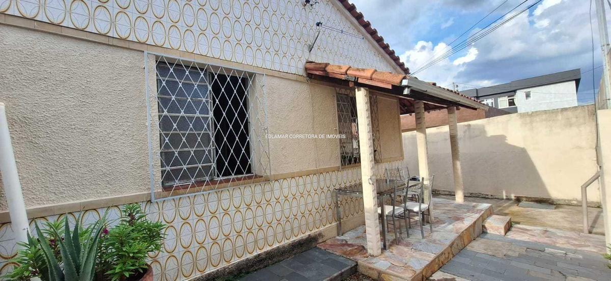 Casa, Industrial, 3 Quartos, 0 Vaga