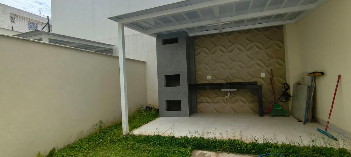 Casa, Nova Floresta, 4 Quartos, 3 Vagas, 2 Suítes