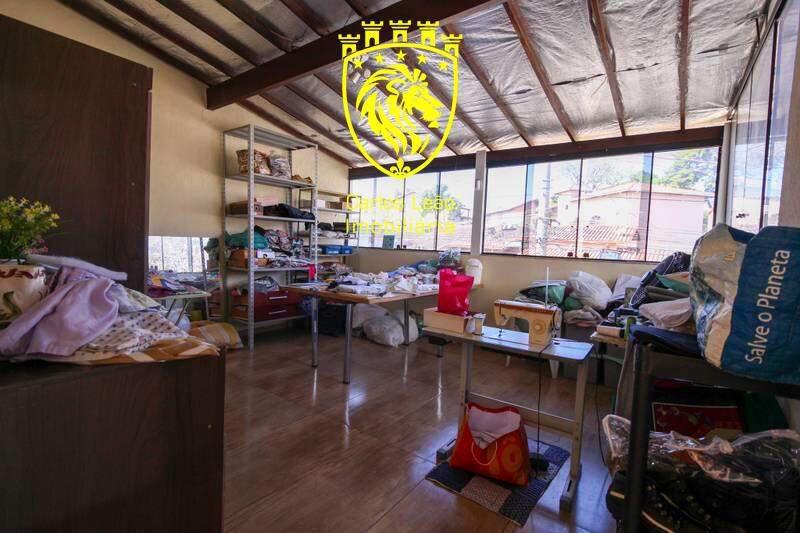 Casa, Planalto, 5 Quartos, 5 Vagas, 1 Suíte