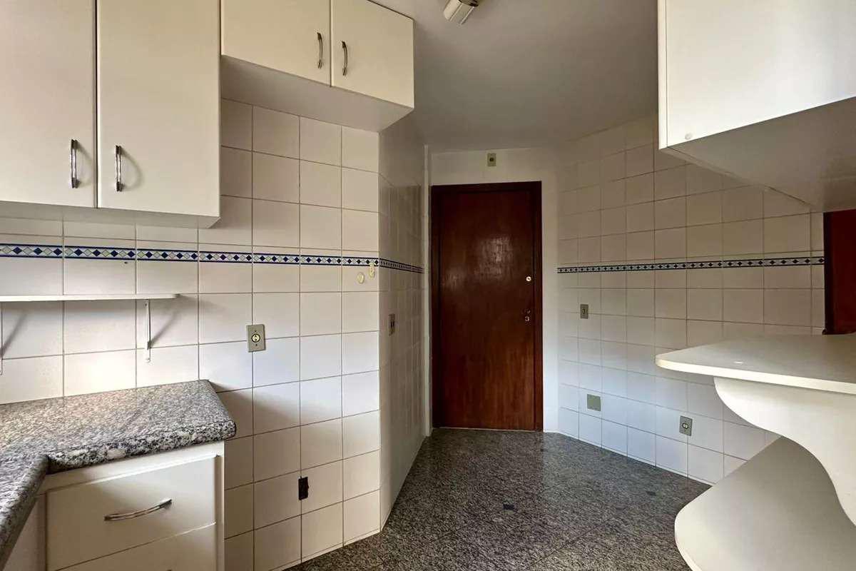 Cobertura, Luxemburgo, 3 Quartos, 2 Vagas, 2 Suítes