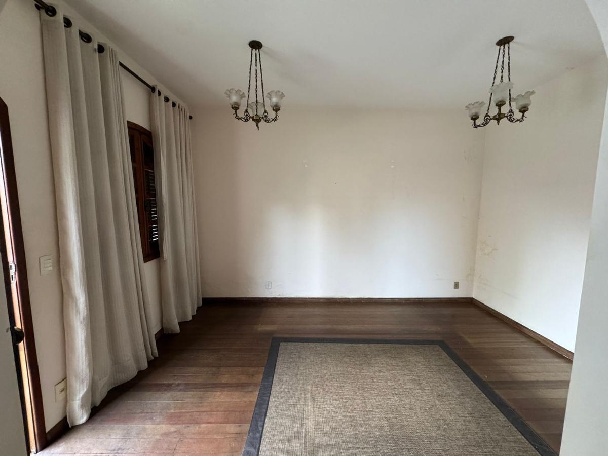 Casa, Floresta, 5 Quartos, 3 Vagas, 1 Suíte
