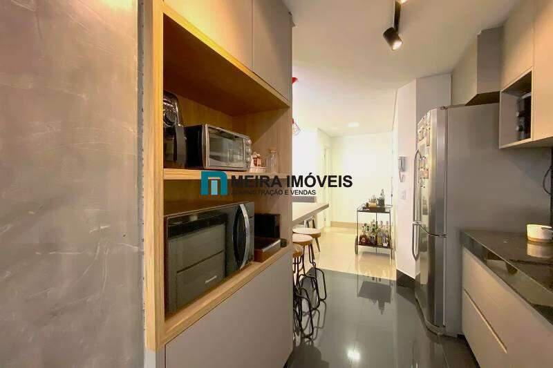 Apartamento, Funcionários, 2 Quartos, 2 Vagas, 2 Suítes