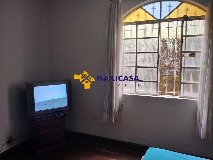 Casa, Nossa Senhora da Saúde, 4 Quartos, 2 Vagas, 1 Suíte