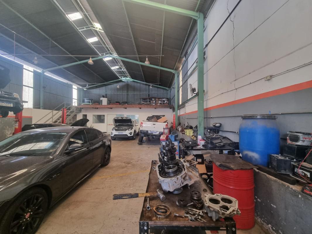 Galpão, Flamengo, 0 Quarto, 10 Vagas