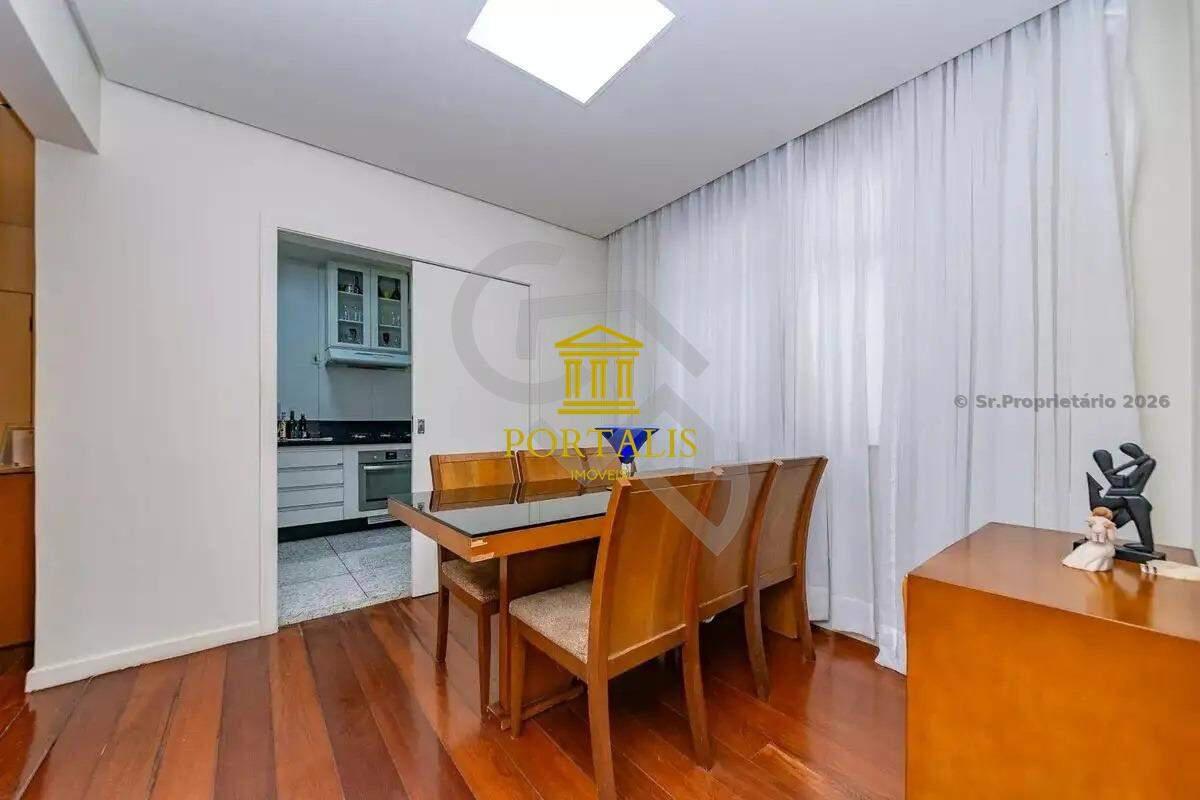Apartamento, Coração de Jesus, 3 Quartos, 1 Vaga, 1 Suíte