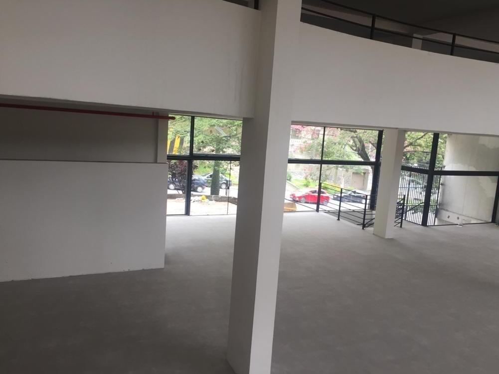 Prédio, Floresta, 0 Quarto, 25 Vagas