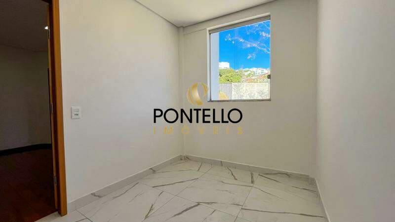 Casa, Estoril, 3 Quartos, 6 Vagas, 1 Suíte