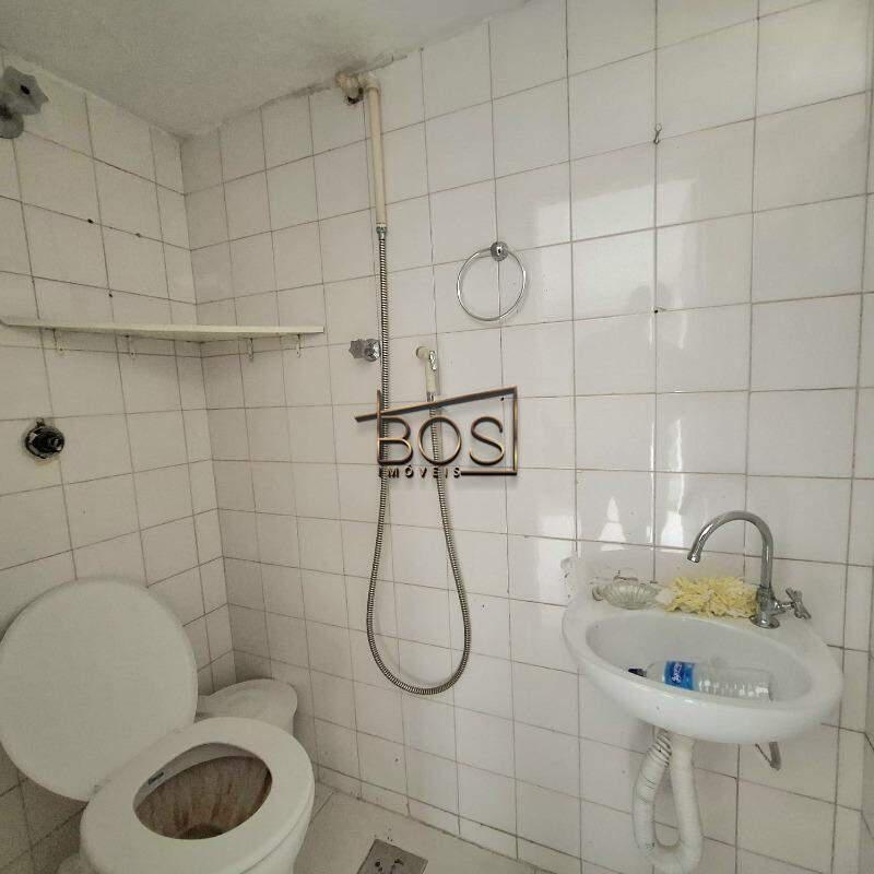 Andar, Savassi, 0 Quarto, 0 Vaga